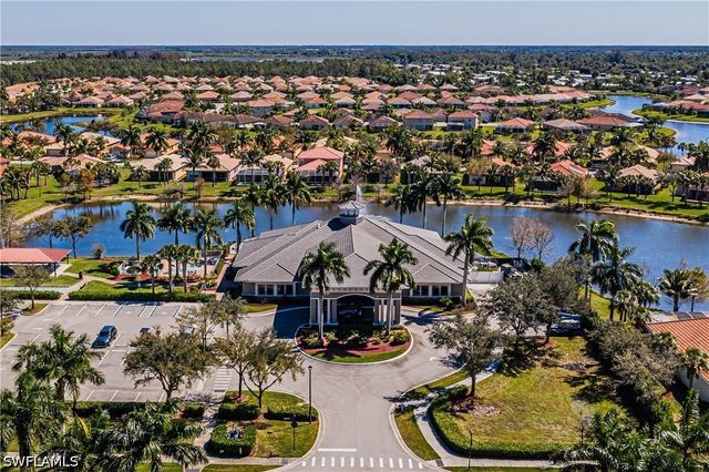 14135 Fall Creek CT, Naples, FL 34114