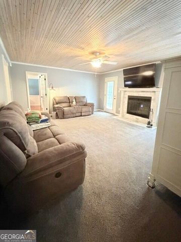 15 Briarwood Lane, Newnan, GA 30265