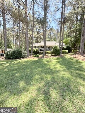 15 Briarwood Lane, Newnan, GA 30265