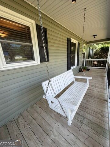 15 Briarwood Lane, Newnan, GA 30265