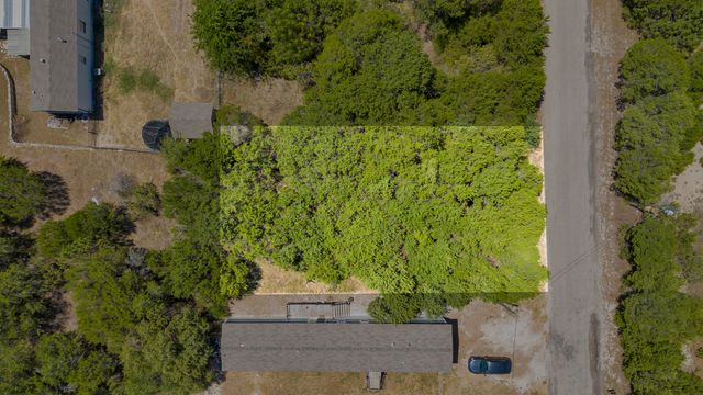915 Bosque River Drive, Granbury, TX 76048