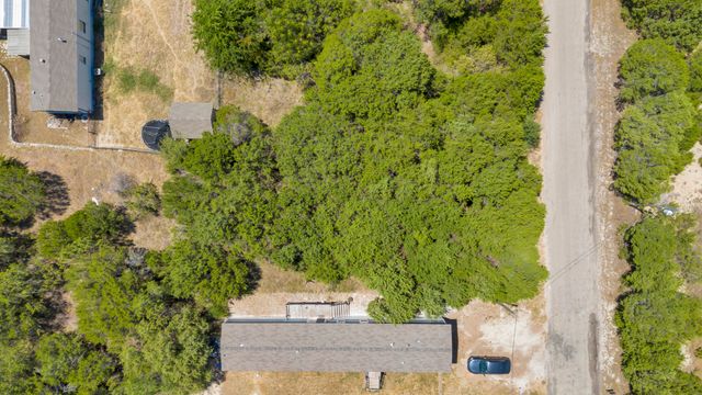915 Bosque River Drive, Granbury, TX 76048