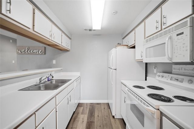 12800 Melville Drive A207, Montgomery, TX 77356