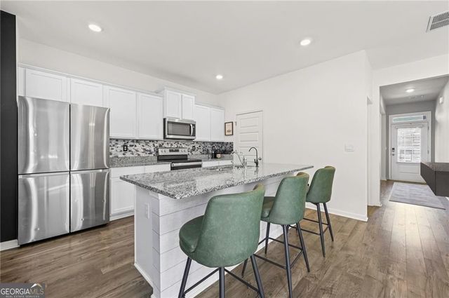 1526 Battle Brook Drive, Conyers, GA 30012