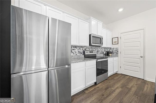 1526 Battle Brook Drive, Conyers, GA 30012