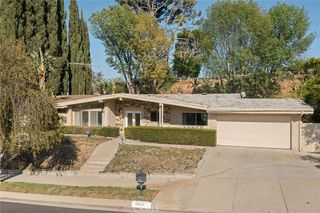 5940 El Escorpion Road, Woodland Hills, CA 91367