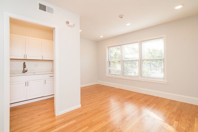 1620 Beacon Street, Brookline, MA 02446