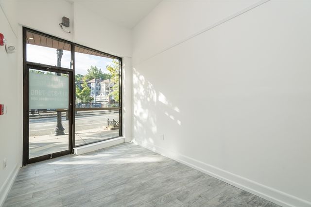 1620 Beacon Street, Brookline, MA 02446