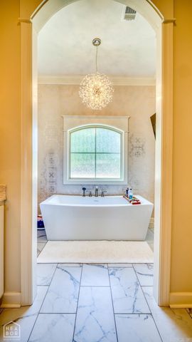 808 Balcom, Trumann, AR 72472