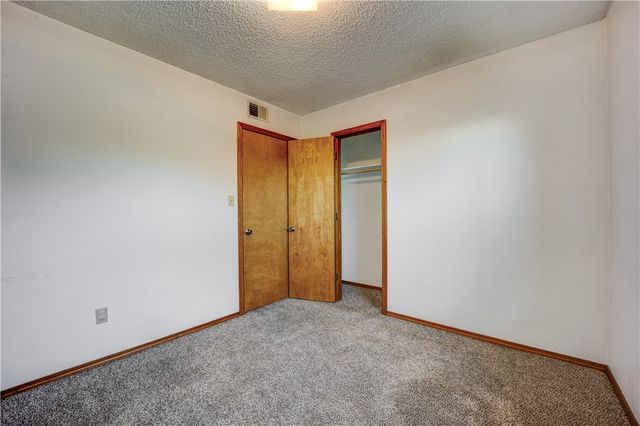 2007 N 30th Street, Van Buren, AR 72956