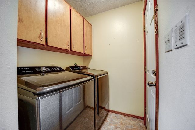 2007 N 30th Street, Van Buren, AR 72956