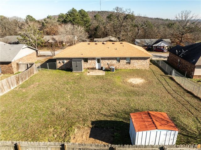 2007 N 30th Street, Van Buren, AR 72956