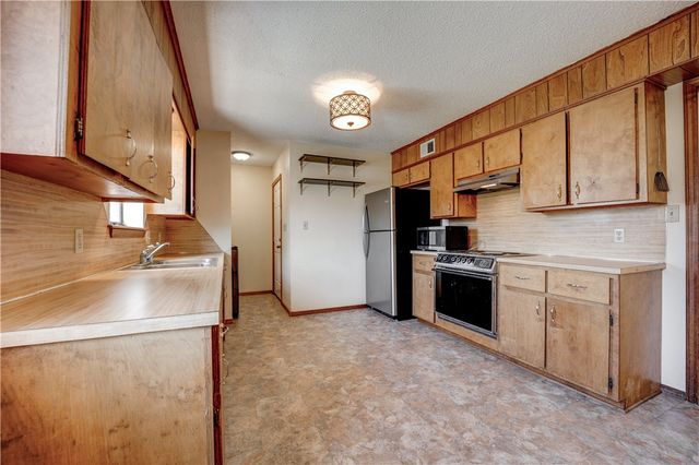 2007 N 30th Street, Van Buren, AR 72956