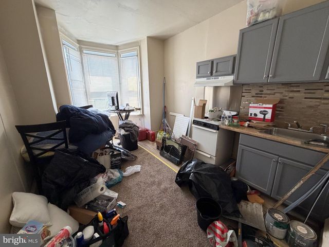 3926 FAIRMOUNT AVE, Philadelphia, PA 19104