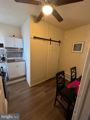 3926 FAIRMOUNT AVE, Philadelphia, PA 19104