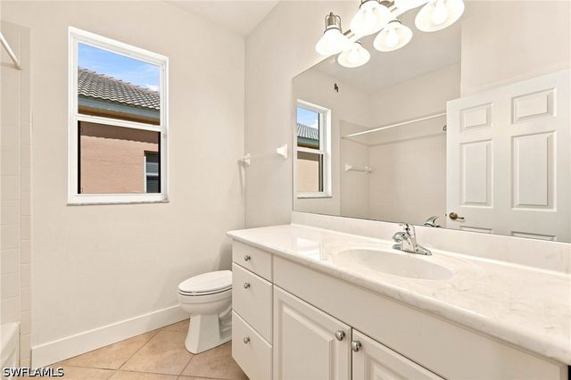 14810 Fripp Island CT, Naples, FL 34119