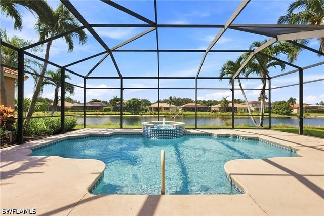 14810 Fripp Island CT, Naples, FL 34119