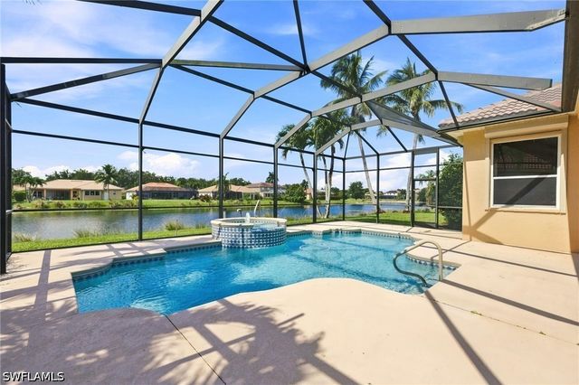 14810 Fripp Island CT, Naples, FL 34119