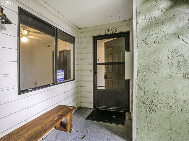 15926 Ne FREMONT St, Portland, OR 97230