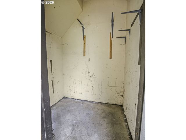 15926 Ne FREMONT St, Portland, OR 97230