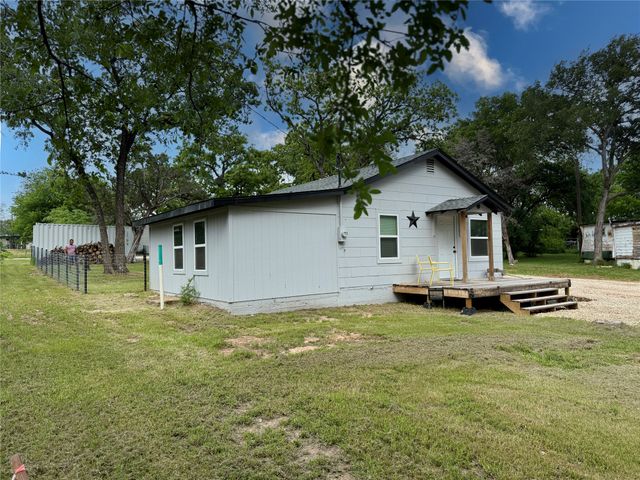 164 County Road 1429, Morgan, TX 76671