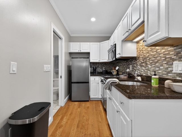 52 Temple Street, Boston, MA 02114