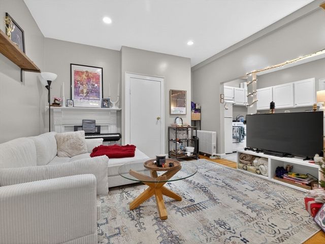 52 Temple Street, Boston, MA 02114