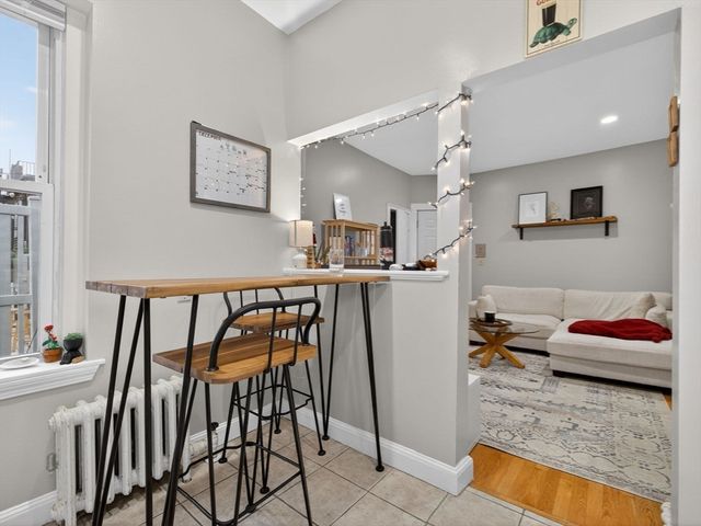 52 Temple Street, Boston, MA 02114