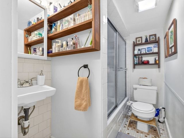 52 Temple Street, Boston, MA 02114