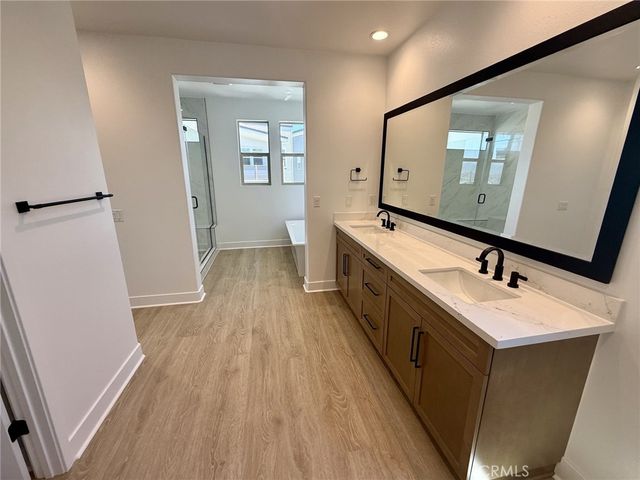 27403 Creekwood Lane, Valencia, CA 91381