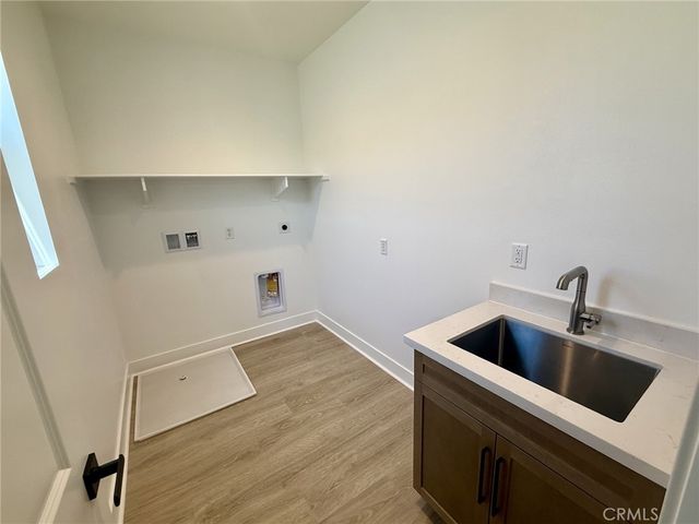 27403 Creekwood Lane, Valencia, CA 91381