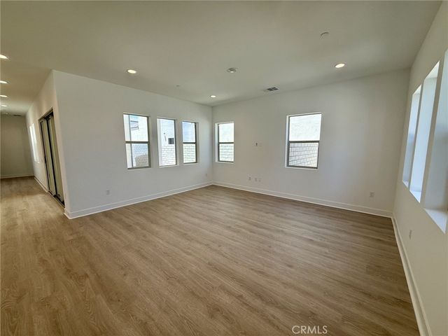 27403 Creekwood Lane, Valencia, CA 91381