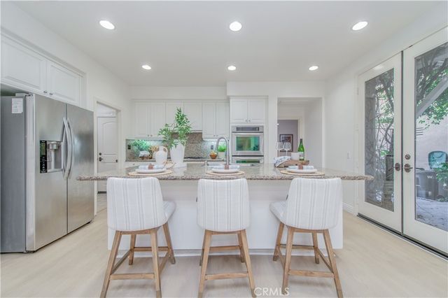 83 Twin Gables, Irvine, CA 92620