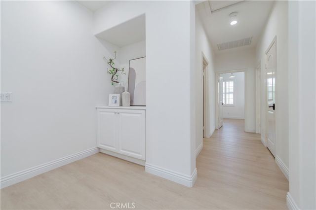 83 Twin Gables, Irvine, CA 92620