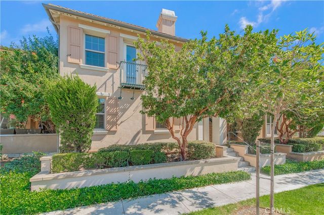 83 Twin Gables, Irvine, CA 92620
