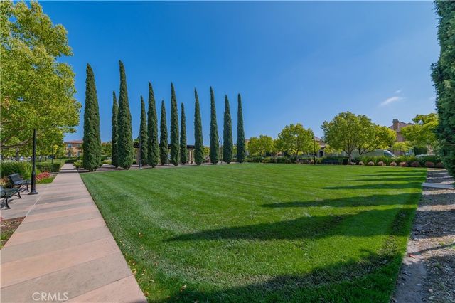 83 Twin Gables, Irvine, CA 92620