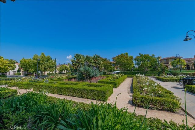 83 Twin Gables, Irvine, CA 92620