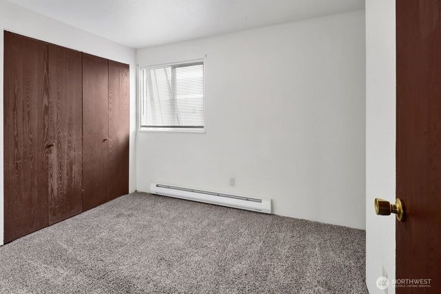 211 Maple Street, Lynden, WA 98264
