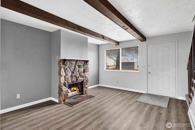 211 Maple Street, Lynden, WA 98264