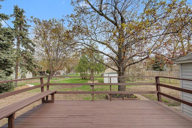 5544 Dupont Avenue N, Brooklyn Center, MN 55430