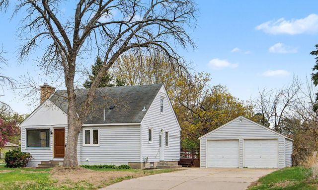 5544 Dupont Avenue N, Brooklyn Center, MN 55430