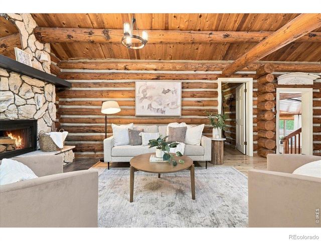 2809 Lake Hollow Road, Berthoud, CO 80513