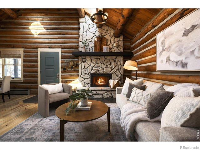 2809 Lake Hollow Road, Berthoud, CO 80513