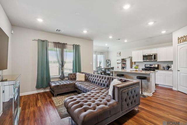 15915 Olive Grove Dr, Zachary, LA 70791