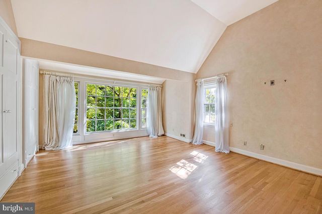 3735 FORDHAM RD NW, Washington, DC 20016