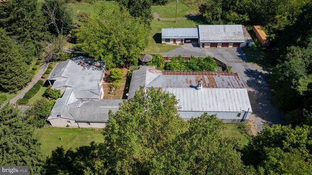 2148 DELMAR ORCHARD RD, Martinsburg, WV 25403