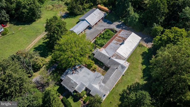 2148 DELMAR ORCHARD RD, Martinsburg, WV 25403