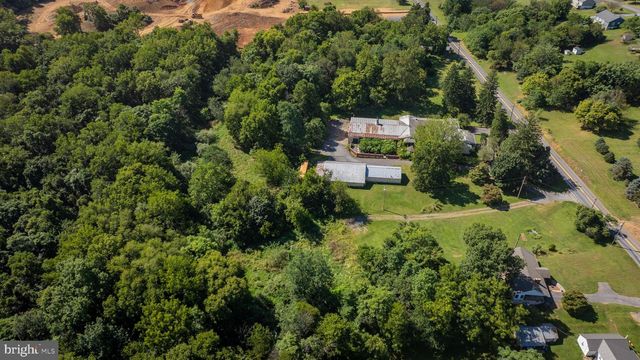 2148 DELMAR ORCHARD RD, Martinsburg, WV 25403