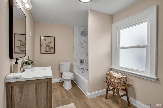 42 Hennepin Street, Buffalo, NY 14206