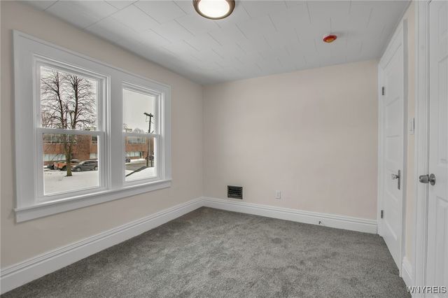 42 Hennepin Street, Buffalo, NY 14206